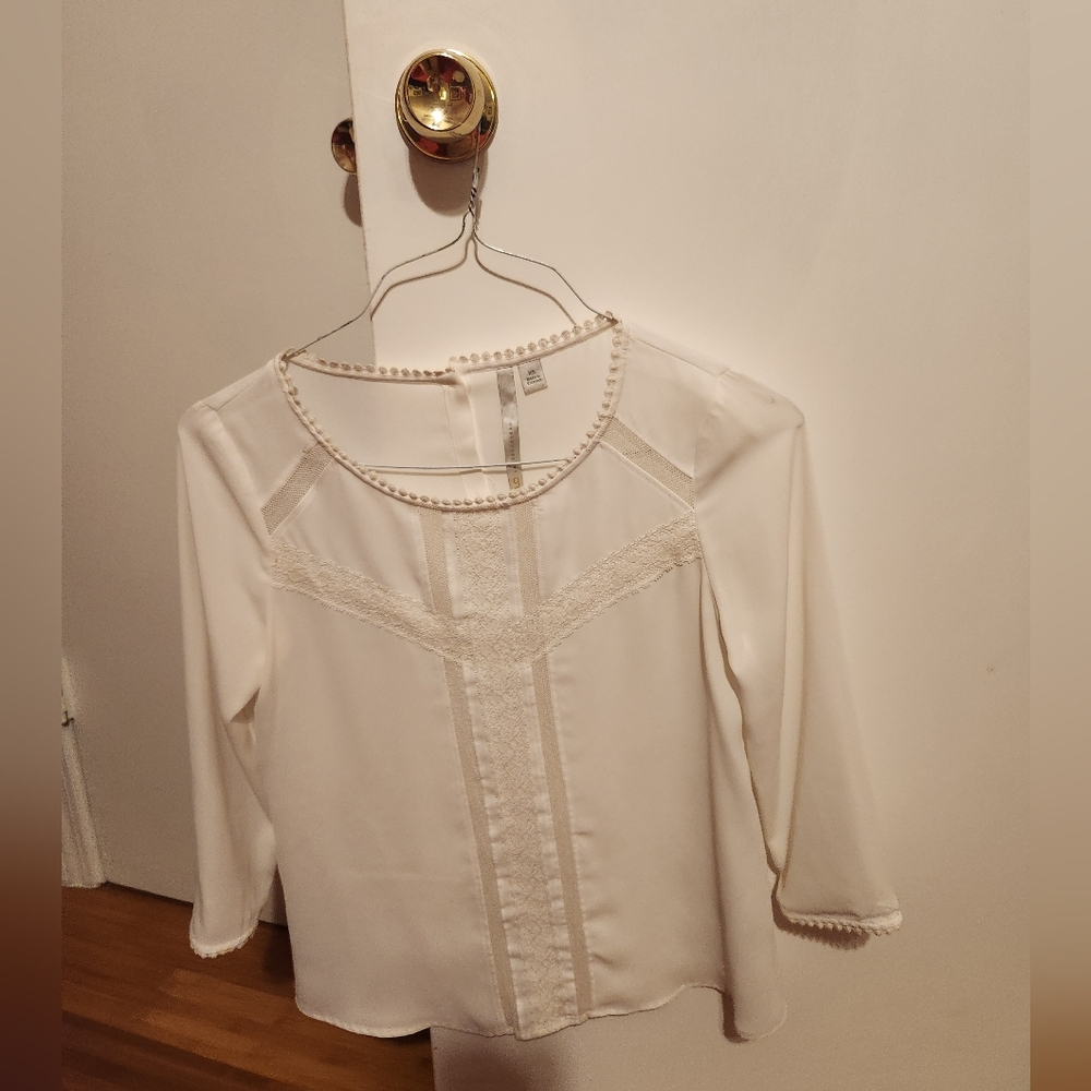 Elegant White Lace Trim Blouse